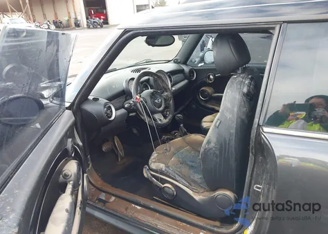 2011 Mini Cooper S Clubman z USA, uszkodzony, nr VIN WMWZG3C55BTY36168